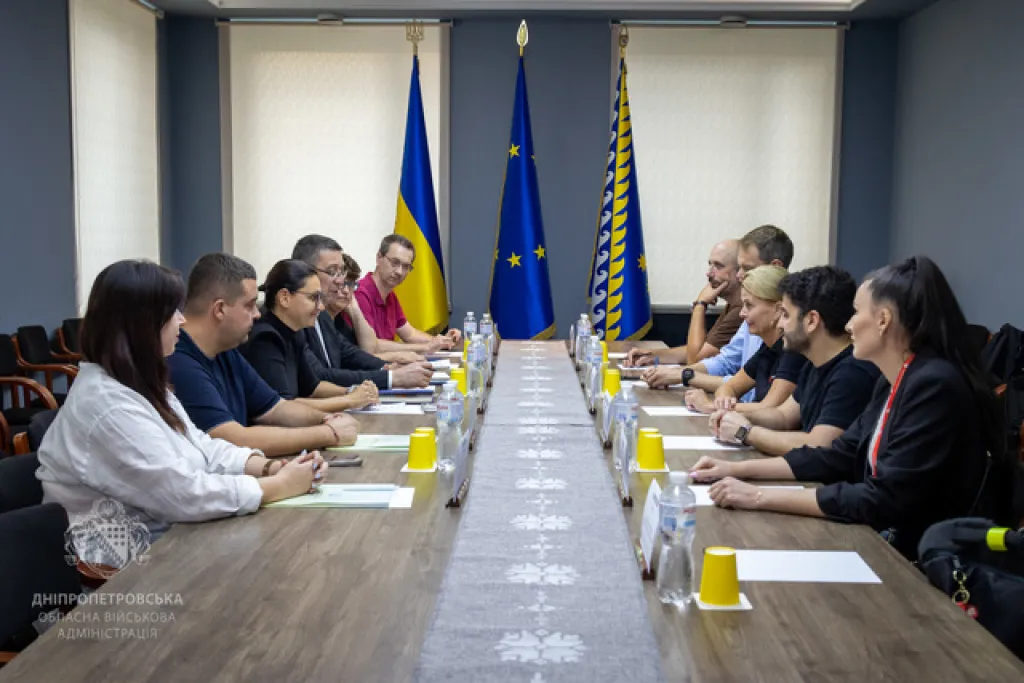 Захист прав дітей та спільні ініціативи: команда Дніпропетровської ОВА провела зустріч із Save the Children Sweden