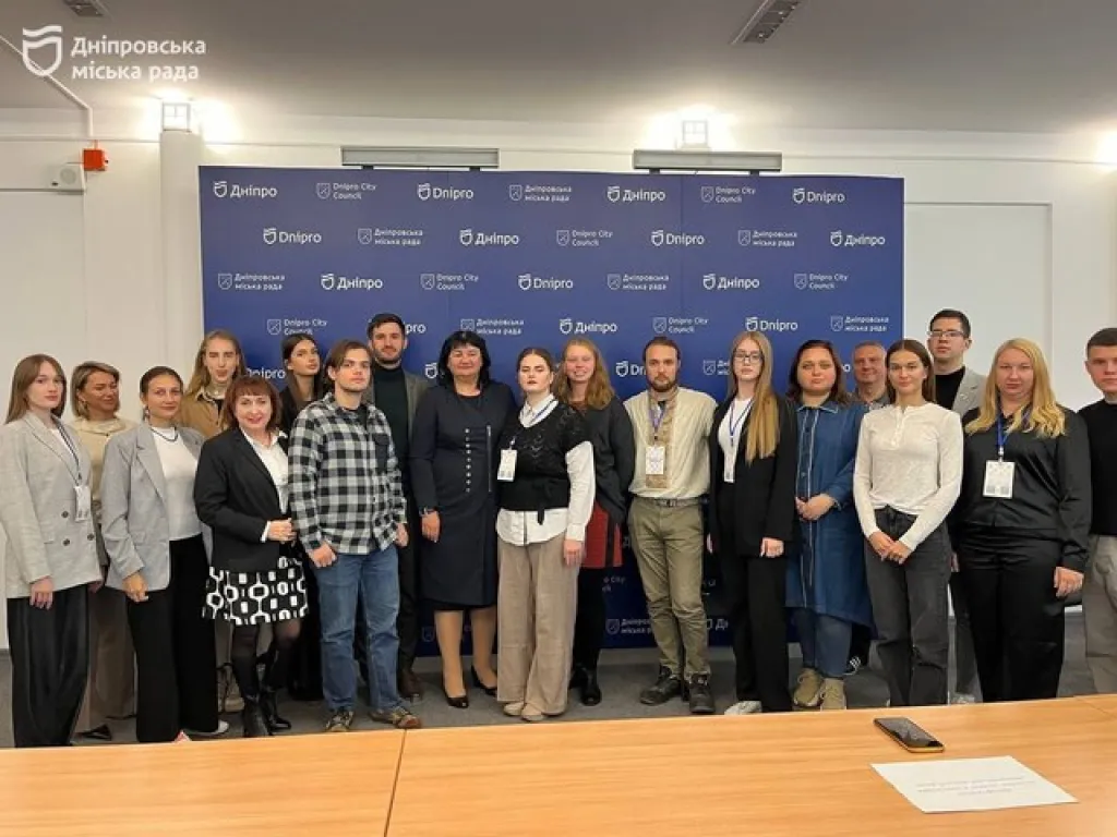 Молодь Дніпра розпочала стажування у міськраді: новий досвід і перспективи працевлаштування