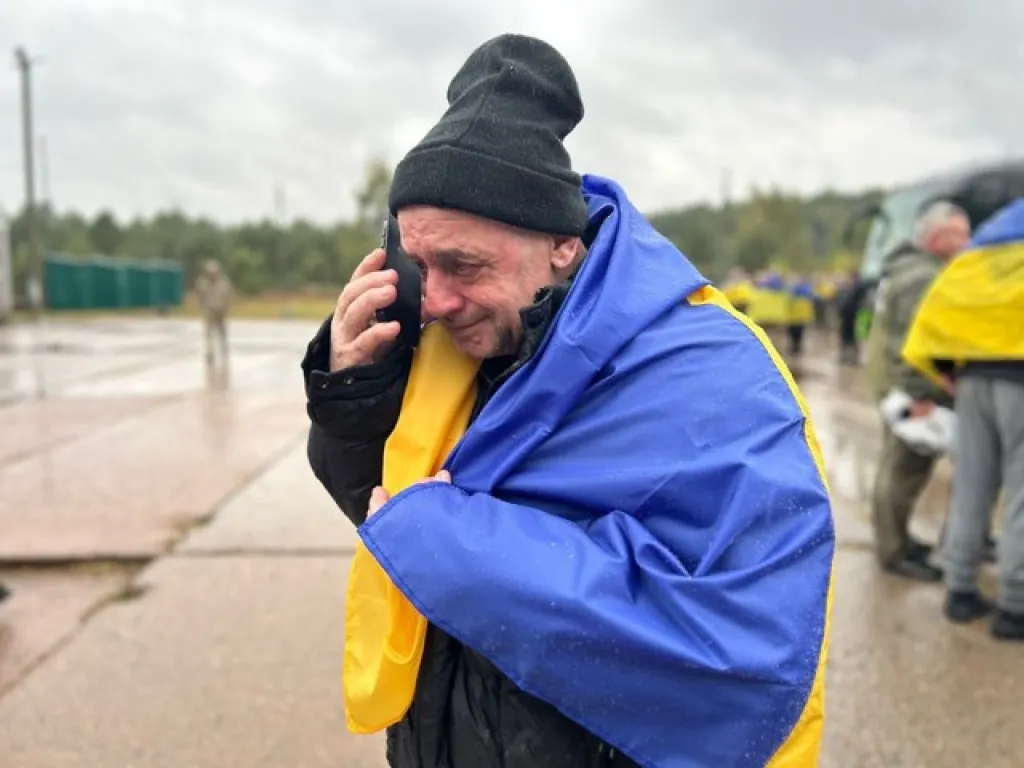 З російського полону звільнили 205 українців — військових та цивільних