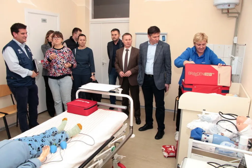 Місія ВООЗ відвідала Дніпро для оцінки шляхів збереження медиків в Україні