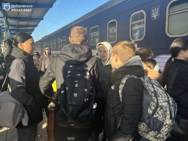Понад 1,5 тисячі дітей захисників із Дніпра безкоштовно відпочили в таборах «Артек» і «Соколята»