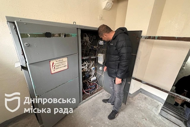 У Дніпрі оновили електромережі в будинку на вулиці Мандриківській
