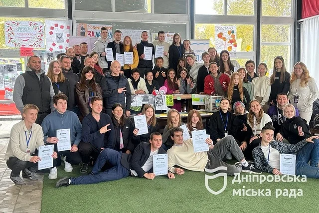 «Молодіжна платформа дій» у Дніпрі: три дні навчання, 10 команд і нове покоління лідерів