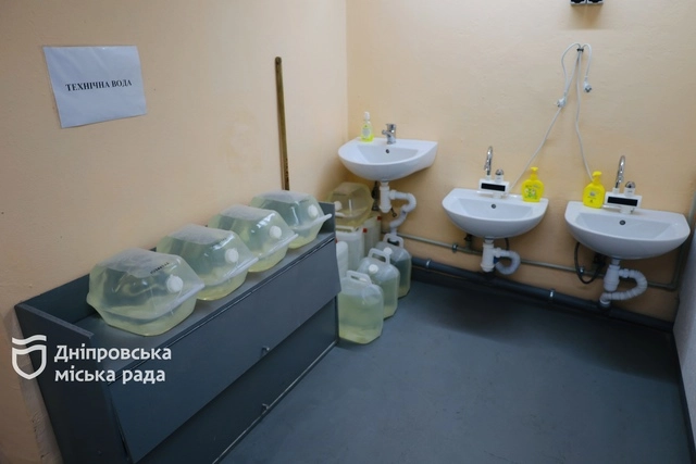 У дитсадках Дніпра продовжують облаштовувати укриття для безпечного навчання дітей