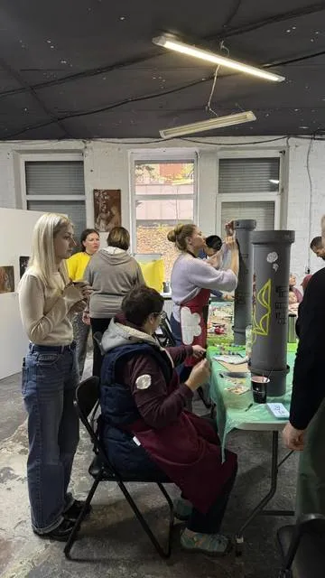 У Дніпрі проходять арт-терапевтичні заняття для родин українських героїв
