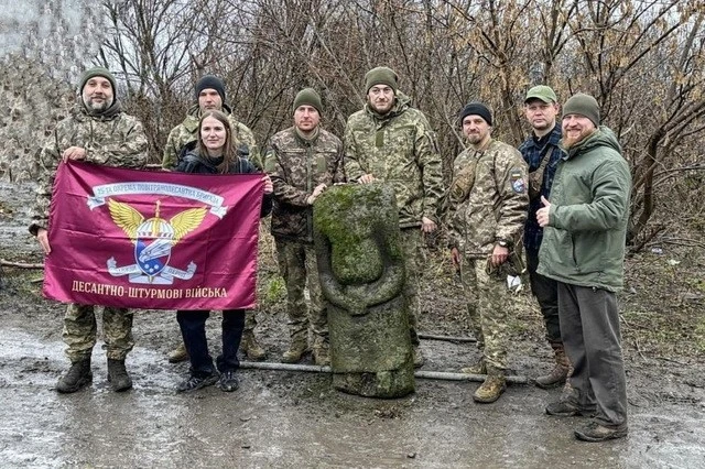 У Дніпрі врятували ще одну давню «каменну бабу»