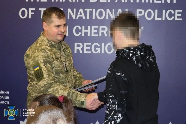 Підлітки з Дніпропетровщини та Черкащини зірвали спроби ФСБ завербувати їх для терактів