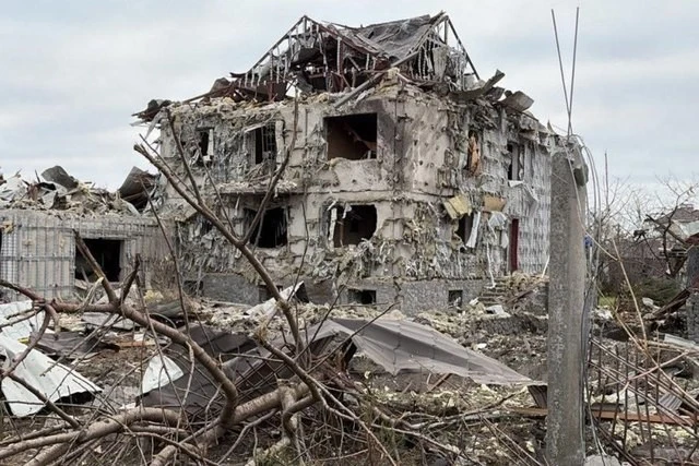 Ранкова атака залишила поранених та зруйновані будинки у Дніпровському районі