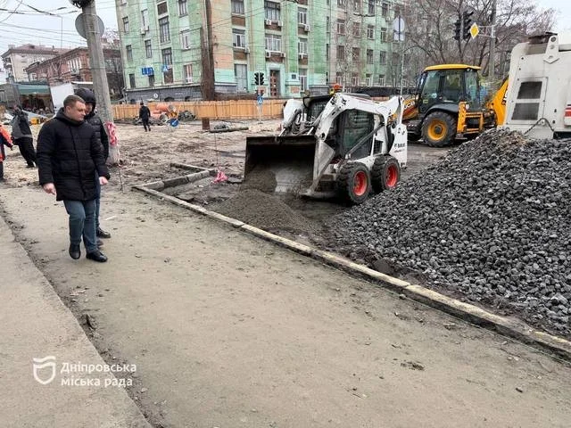 Центр Дніпра оновлюють після ремонту зливової каналізації: що вже зробили і що далі