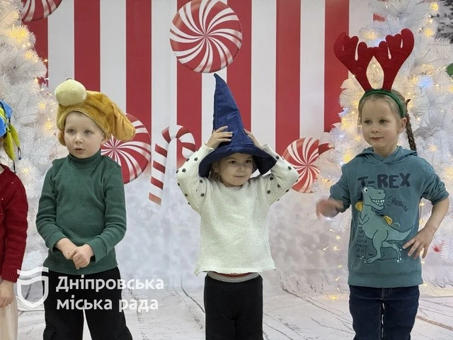 Бібліотека як простір свята: у Дніпрі запрацювала «Фабрика чудес» для всієї родини