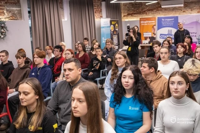 Молодіжні ініціативи Дніпра підсумували рік: рекордна співпраця та орієнтири на 2026-й