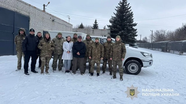 Американський благодійник побачив результат: у Дніпрі показали собак та техніку, подаровані поліції