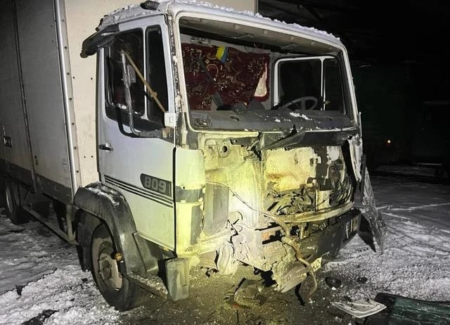 Нова хвиля атак дронів на Дніпропетровщині: постраждали будинки та медустанова
