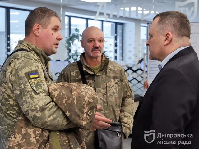 Дніпро підсумовує рік: допомога армії, підтримка ветеранів і розвиток міста