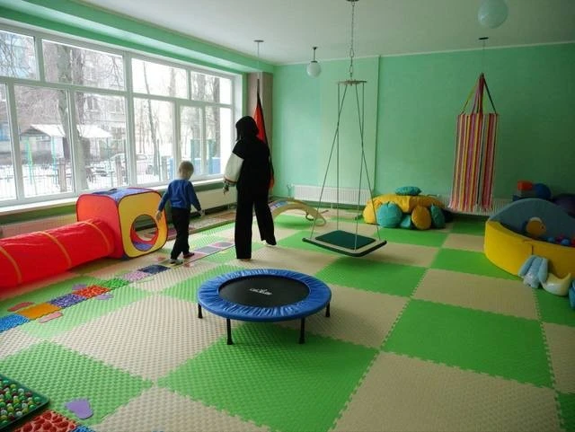 У Кривому Розі відкрили оновлений дитсадок із укриттям і новим майданчиком