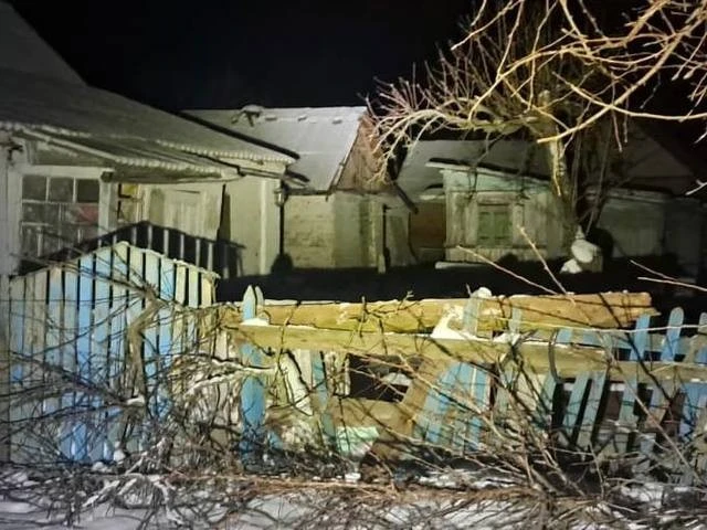 Нічна атака на Никопольщину: дрони та артилерія завдали руйнувань