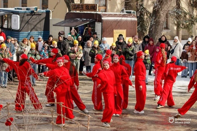 Весну кликали разом: як у Дніпрі відзначили Колодія в різних районах міста
