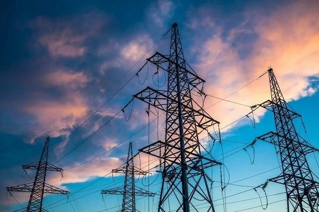 Україна знову продає електроенергію за кордон – поки що лише символічні обсяги