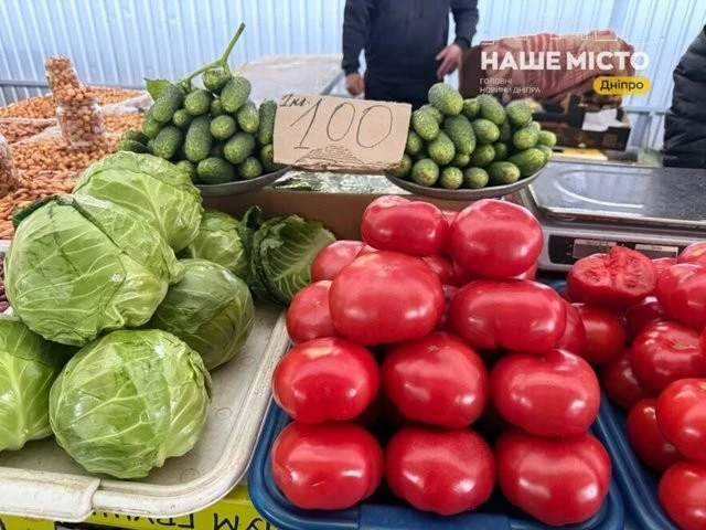 У Дніпрі огірки різко втратили в ціні, але супермаркети ще тримають високі прайси