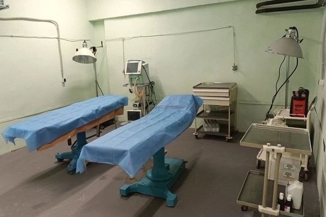 Операційні під землею та повна автономність: як працюють лікарняні сховища у Дніпрі