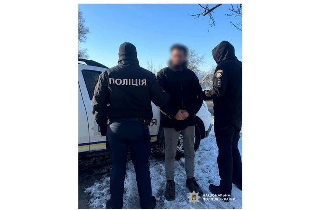 Понад сім років за ґратами: винесено вирок серійному грабіжнику з Царичанки