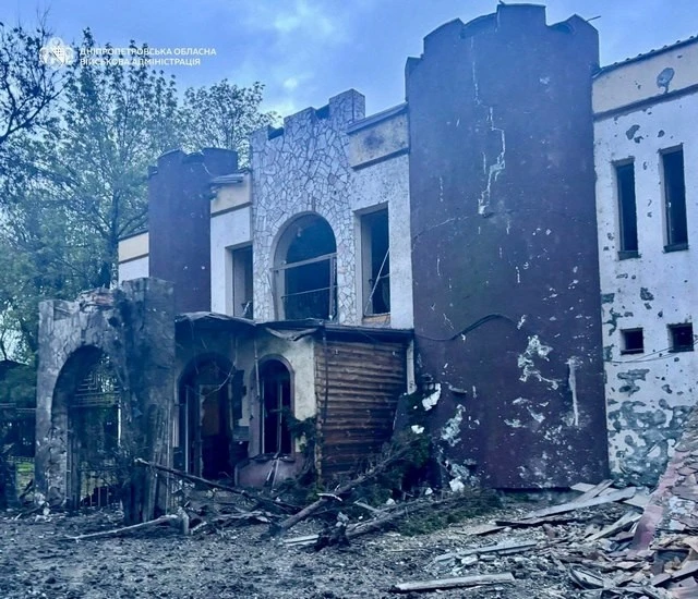 Обстріли Дніпра та Сурсько-Литовської громади: є руйнування та поранена