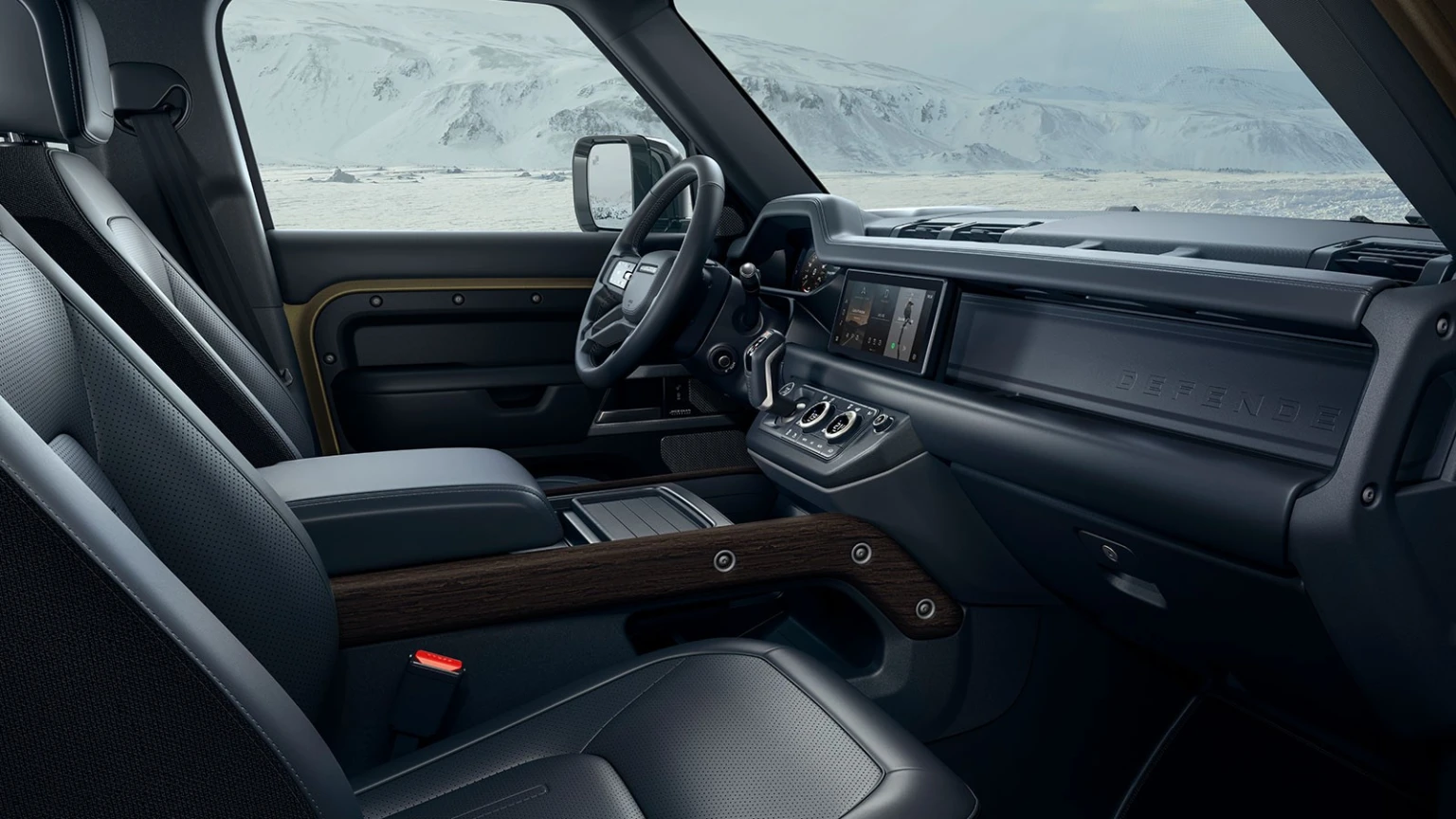 Land Rover Defender: сучасна інтерпретація класичного позашляховика з акцентом на максимальну прохідність