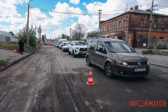 Ремонтні роботи на вулиці Павлова: водіям Дніпра варто готуватися до заторів