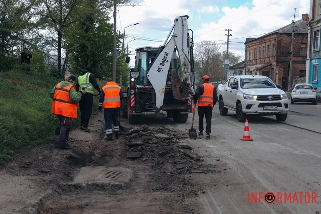 Ремонтні роботи на вулиці Павлова: водіям Дніпра варто готуватися до заторів