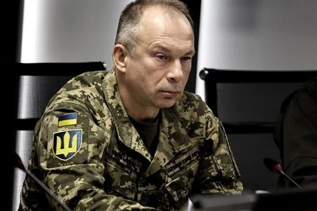 Чіткі терміни та гарантований відпочинок: Олександр Сирський анонсував революційну систему військових контрактів