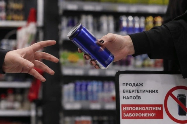 Контроль за бадьорістю: у Верховній Раді готують жорсткі обмеження для ринку енергетиків
