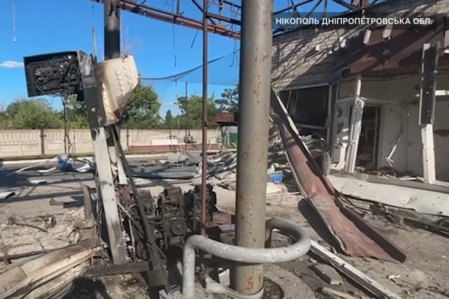 Порятунок із вогняної пастки: історія касирки з Нікополя після удару безпілотника