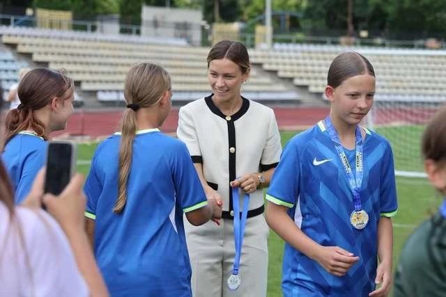 Юні футболістки з Дніпропетровщини пробилися до четвірки найсильніших команд країни