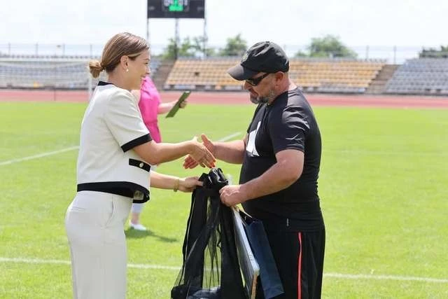 Юні футболістки з Дніпропетровщини пробилися до четвірки найсильніших команд країни