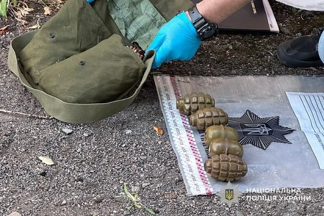 У Кривому Розі затримали торгівця зброєю: вилучено гранати та сотні набоїв