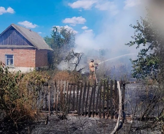 Понад 50 ударів за добу: російська армія масовано атакувала три райони Дніпропетровщини