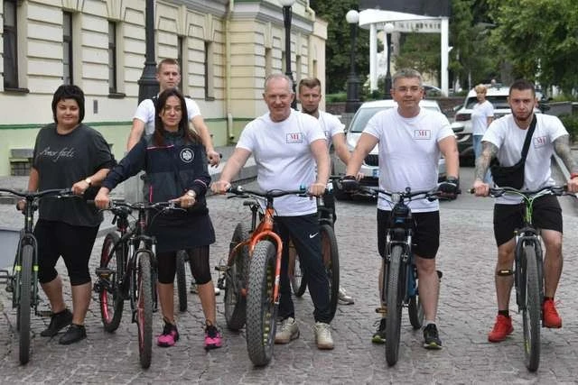 Спортивний турнір медиків у Дніпрі: лікарі змагалися напередодні професійного свята